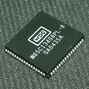 This is a Picture of the W65C134S8PL-8 8-bit Microcontroller Plastic Leaded Chip Carrier, 
											68 pin package. The W65C134S is a feature rich 8-bit microcontroller based on the W65C02 with 
											an advanced Serial Interface Bus token passing and many other features.